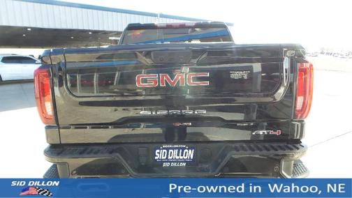 2024 GMC Sierra 1500 AT4
