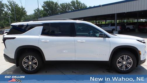 2025 Chevrolet Traverse LT