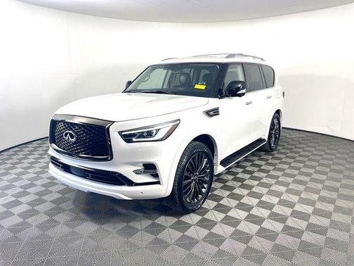 Photo 3 of 35 of 2021 INFINITI QX80 PREMIUM SELECT