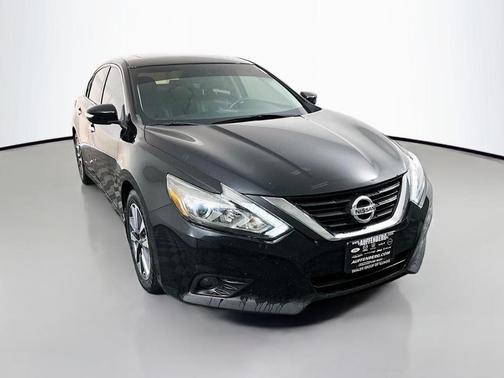 Black 2017 Nissan Altima 2.5 SL