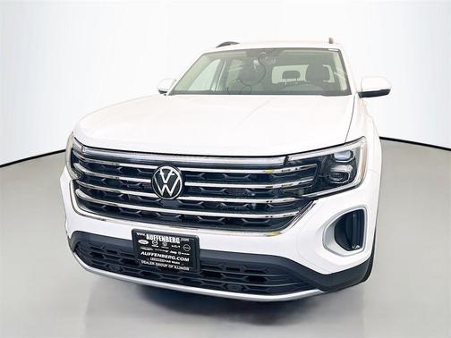 Opal White Pearl 2026 Volkswagen Atlas 2.0T SE