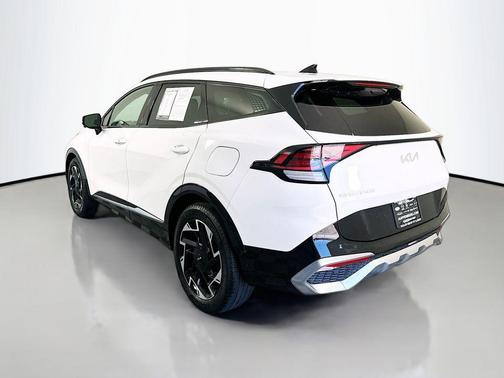 Glacial White Pearl 2023 Kia Sportage SX-Prestige