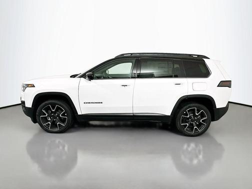 2026 Jeep Cherokee Overland
