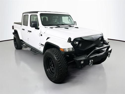 2022 Jeep Gladiator Sport