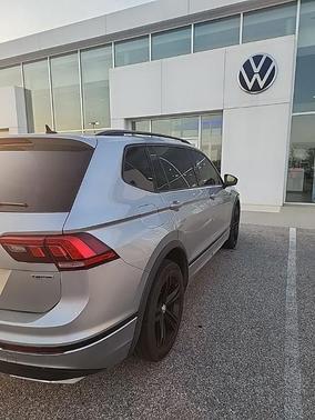 2019 Volkswagen Tiguan 2.0T SEL R-Line Black