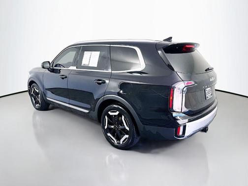 Ebony Black 2023 Kia Telluride EX