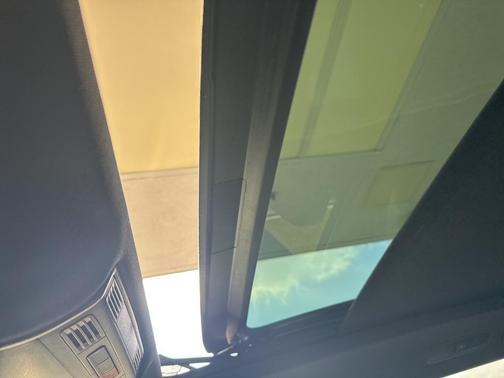 2022 Volkswagen Tiguan 2.0T SEL R-Line