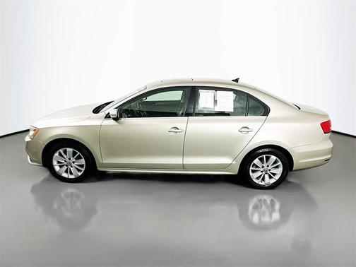 2015 Volkswagen Jetta 2.0L TDI SE w/Connectivity