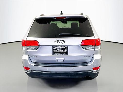 2019 Jeep Grand Cherokee Laredo E