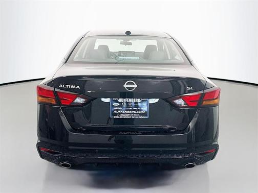 2025 Nissan Altima SL