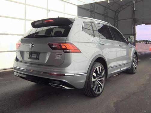 Pyrite Silver Metallic 2019 Volkswagen Tiguan 2.0T SEL Premium R-Line