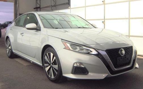 2022 Nissan Altima 2.5 SV