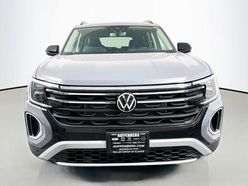 Pure Gray 2026 Volkswagen Atlas 2.0T Peak Edition