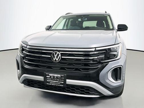 Pure Gray 2026 Volkswagen Atlas 2.0T Peak Edition