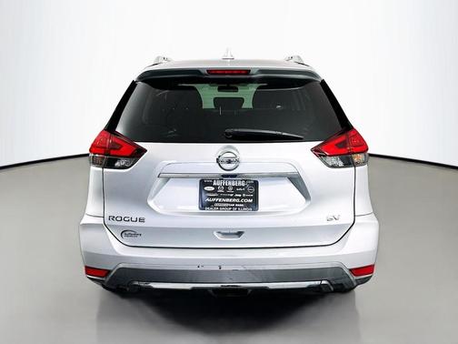 Brilliant Silver 2017 Nissan Rogue SV