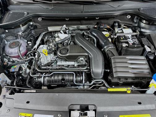 2025 Volkswagen Taos 1.5T SEL