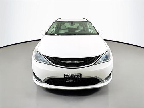 2020 Chrysler Pacifica Touring-L