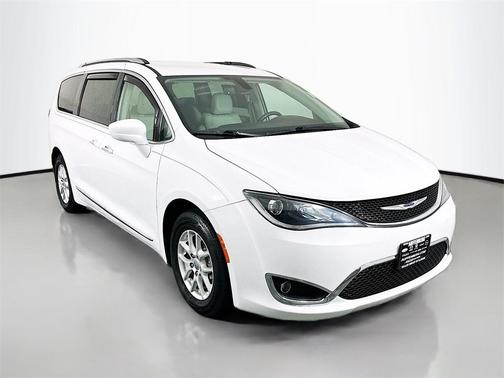 2020 Chrysler Pacifica Touring-L