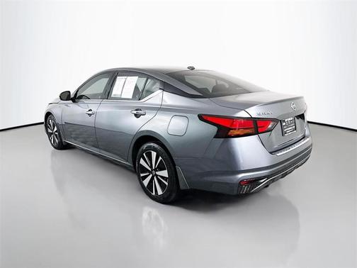 2022 Nissan Altima 2.5 SL