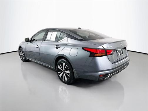 2022 Nissan Altima 2.5 SL