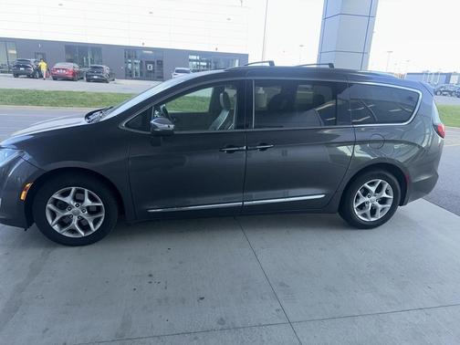 2020 Chrysler Pacifica Limited