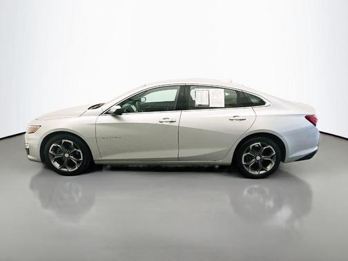 Silver Ice Metallic 2020 Chevrolet Malibu LT