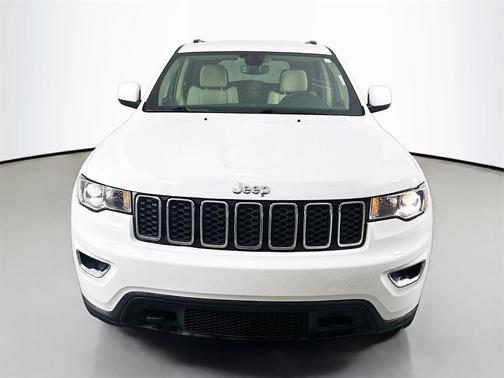 2019 Jeep Grand Cherokee Laredo E