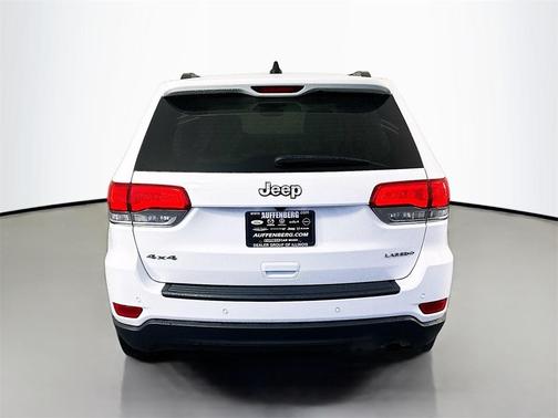 2019 Jeep Grand Cherokee Laredo E