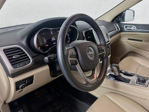 2019 Jeep Grand Cherokee Laredo E