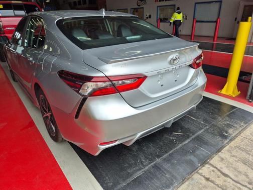 Celestial Silver Metallic 2021 Toyota Camry SE