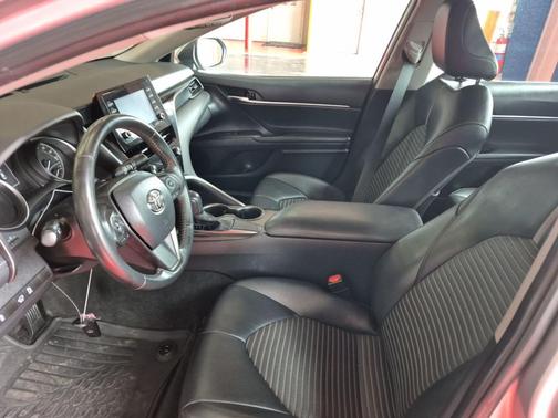 Celestial Silver Metallic 2021 Toyota Camry SE