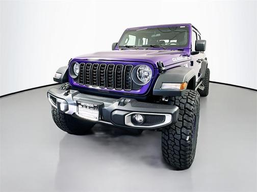 2026 Jeep Gladiator Sport