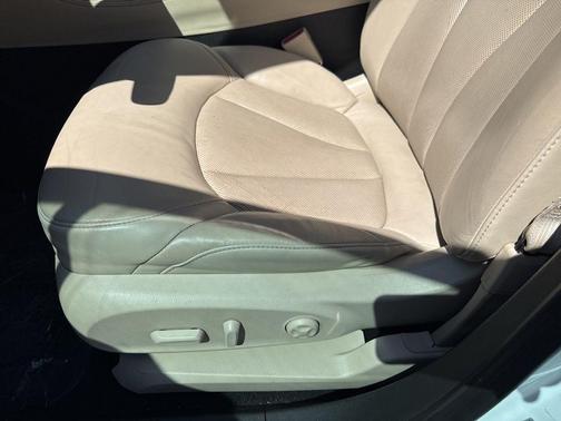 Summit White 2020 Buick Envision Essence