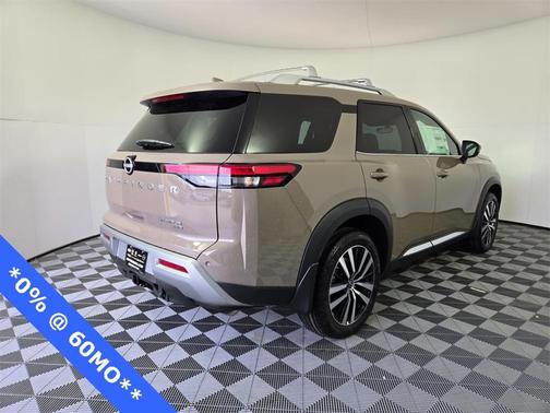 2025 Nissan Pathfinder Platinum
