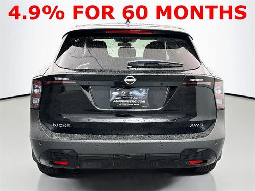 2025 Nissan Kicks SV
