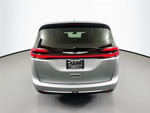 2021 Chrysler Pacifica Touring