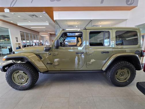 2025 Jeep Wrangler 4xe Sport