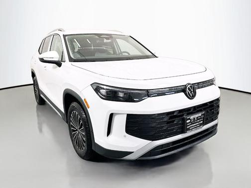 Pure White 2026 Volkswagen Tiguan 2.0T S