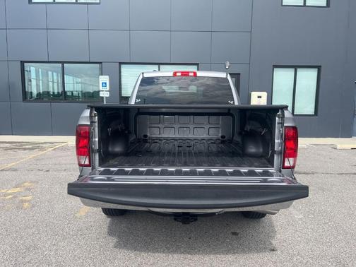 Bright White Clearcoat 2024 RAM 1500 Classic SLT