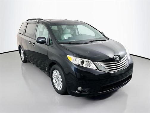 2016 Toyota Sienna L