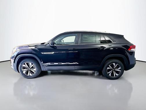 Deep Black Pearl Effect 2026 Volkswagen Atlas Cross Sport 2.0T SE