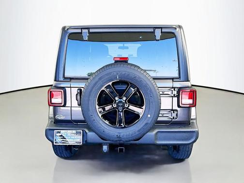 Granite Crystal Clearcoat Metallic 2023 Jeep Wrangler Sport