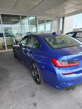 2019 BMW 330 i xDrive