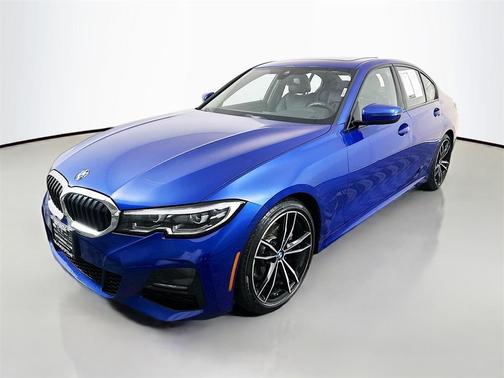 2019 BMW 330 i xDrive