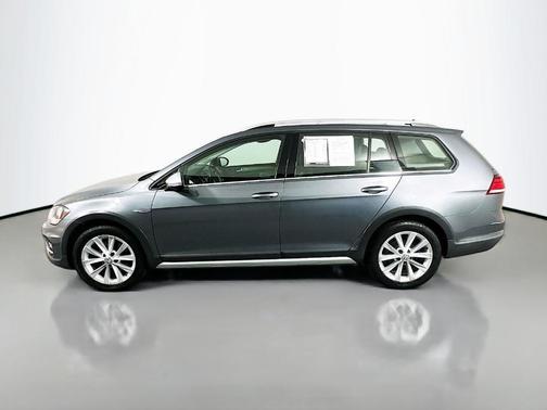 Platinum Gray Metallic 2019 Volkswagen Golf Alltrack TSI SE