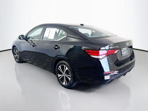 Black 2022 Nissan Sentra SV