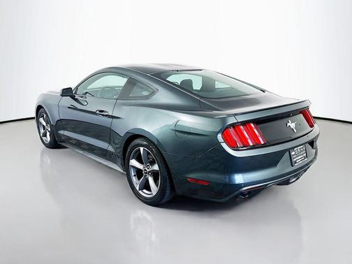 Guard Metallic 2016 Ford Mustang V6