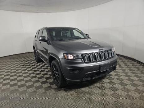 Granite Crystal Clearcoat Metallic 2020 Jeep Grand Cherokee Altitude