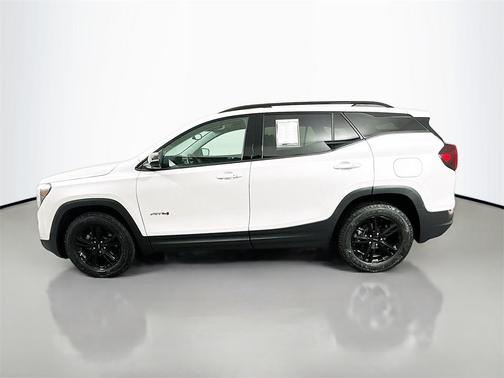 2022 GMC Terrain AT4