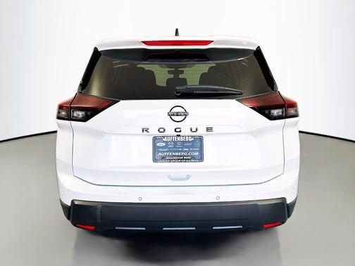 Everest White P 2026 Nissan Rogue Dark Armor